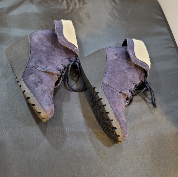 NAUTICA SUEDE WEDGE FAUX FUR INSOLE WOMENS LACE UP BOOTIE - Picture 4 of 15